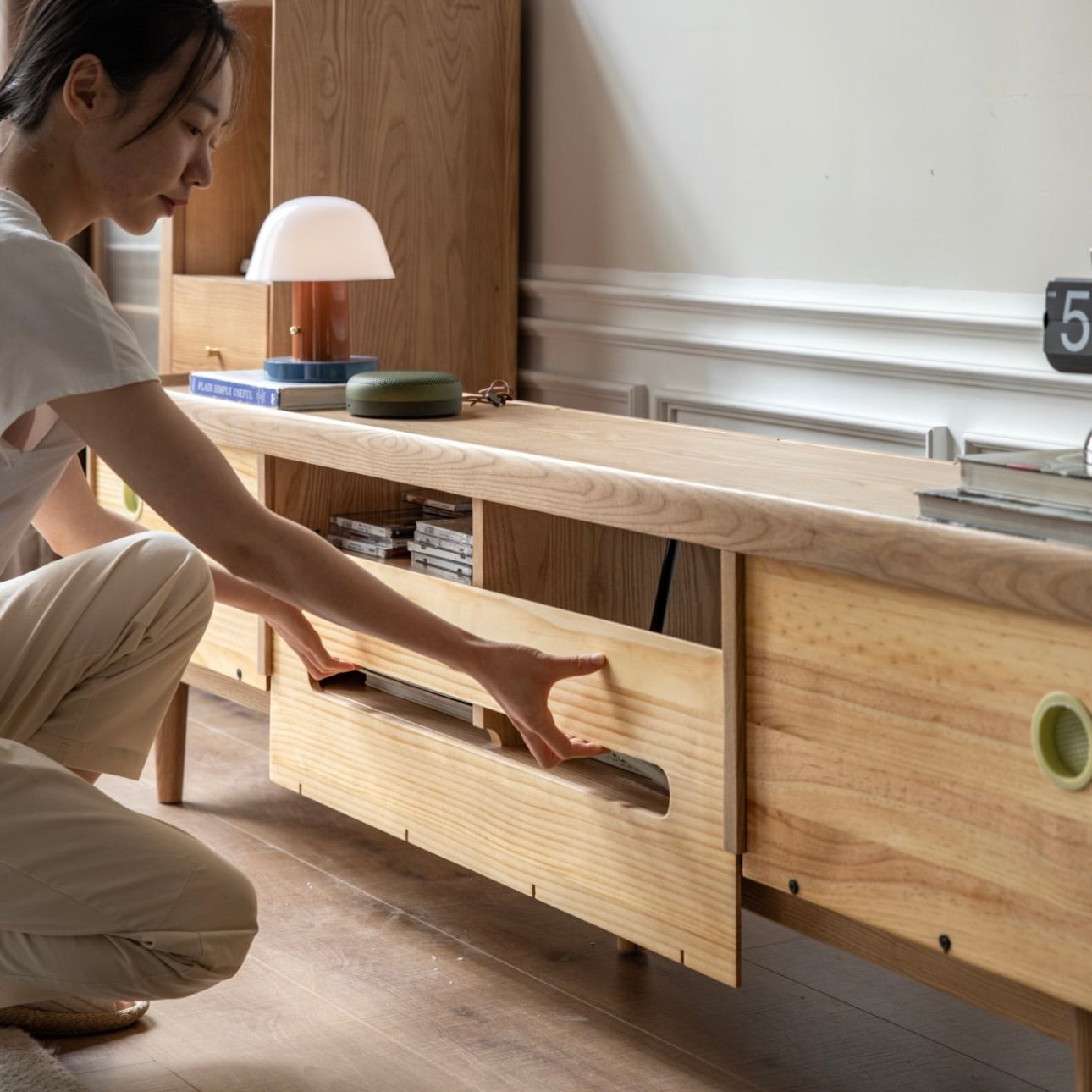 Favio TV unit Natural Solid Ash-1.8m