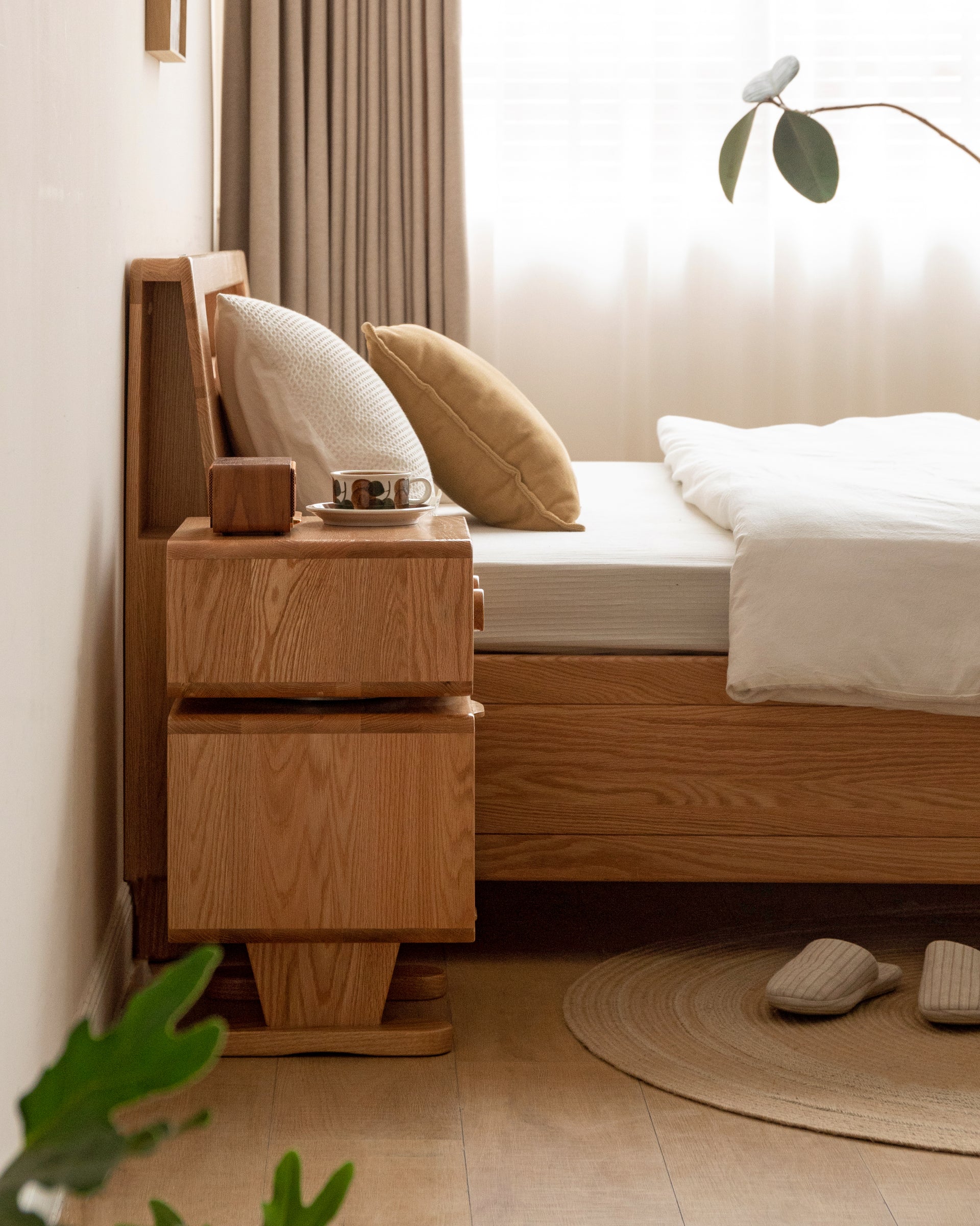 Findon Bedside Table Natural Solid Oak 40cm