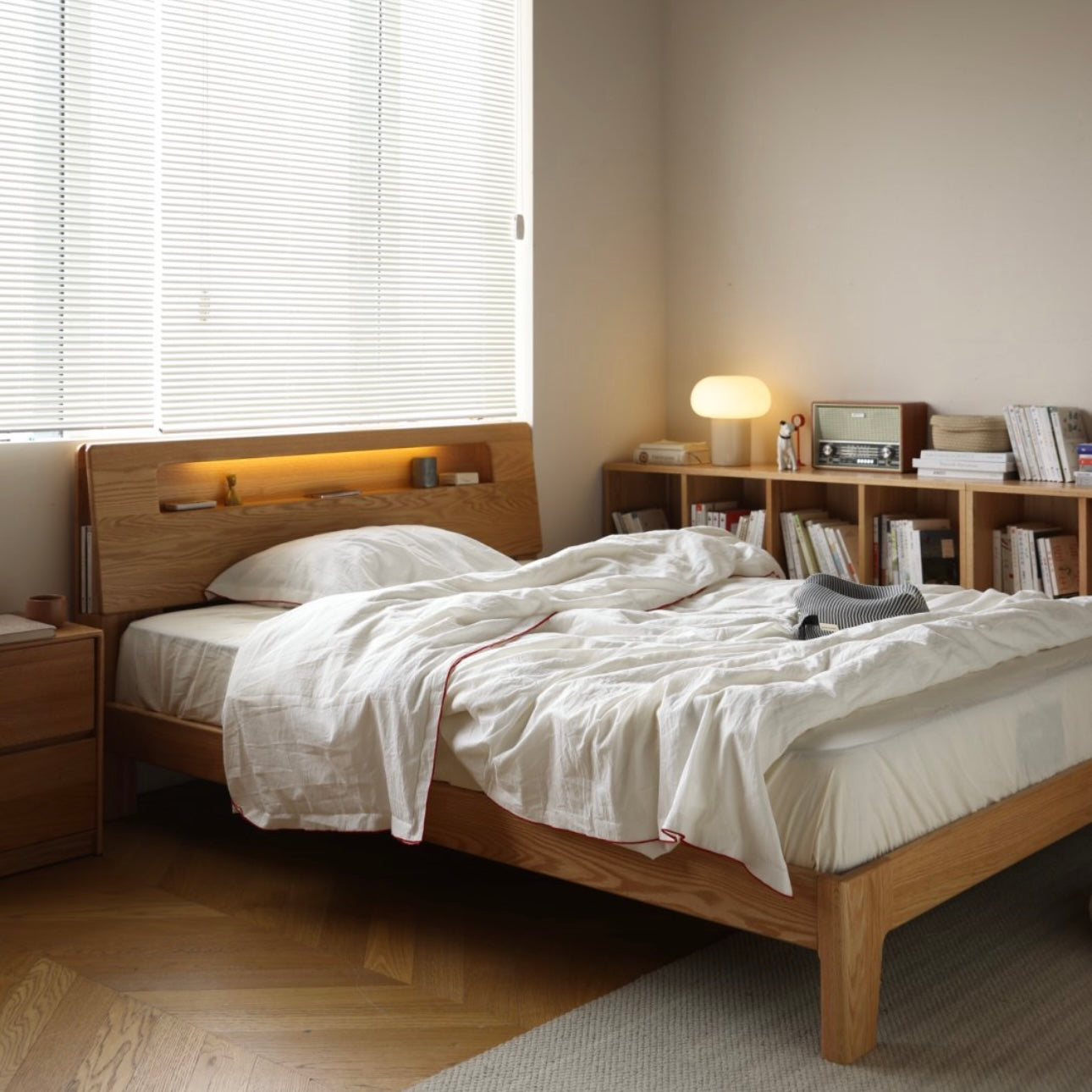 Prague Queen/King Bed Frame Natural Solid Oak With Reading Light