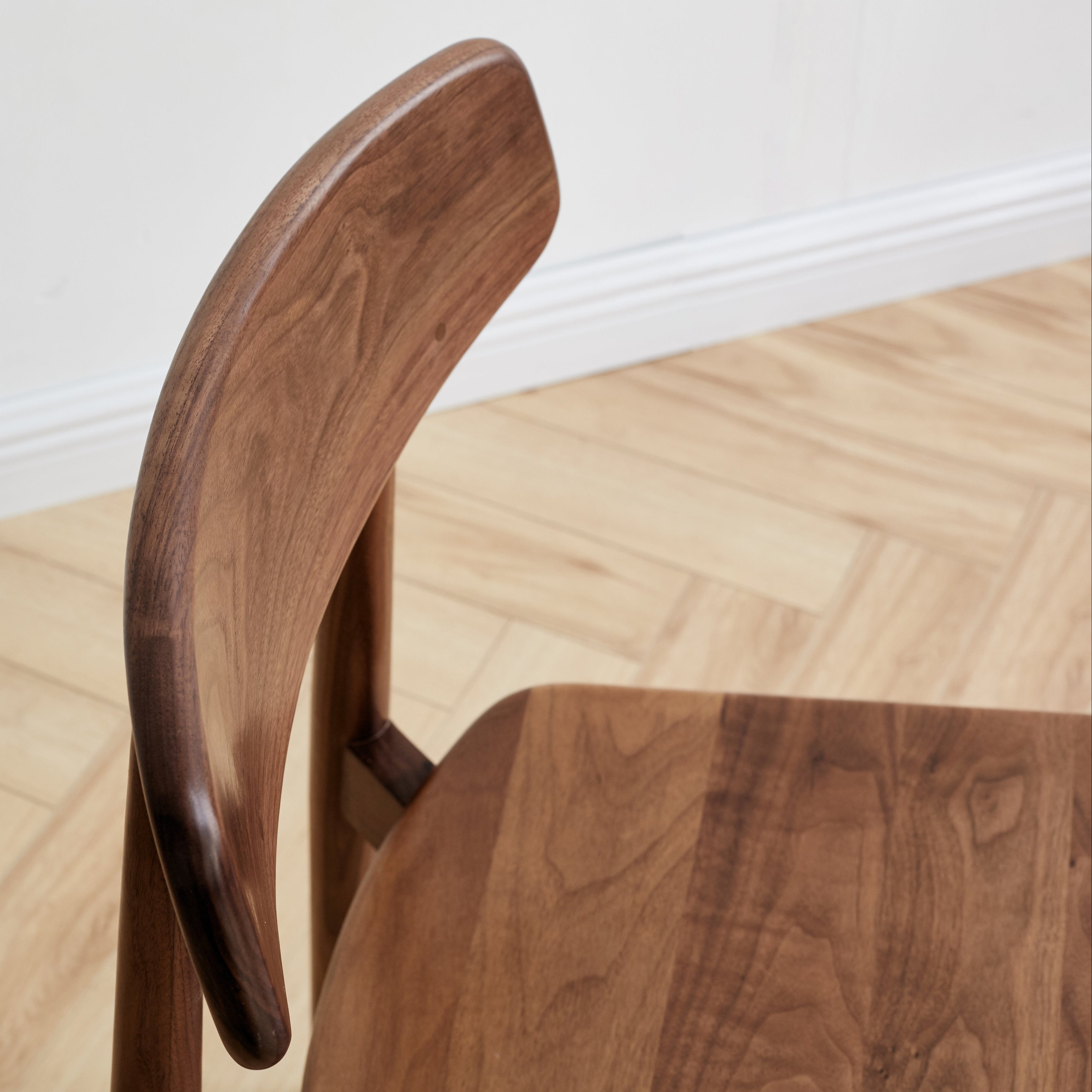 Rose_Chair_Natural_Solid_Walnut